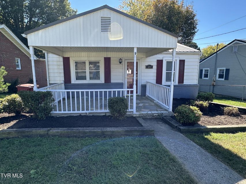 Photo #6: 1213 Glynridge Street