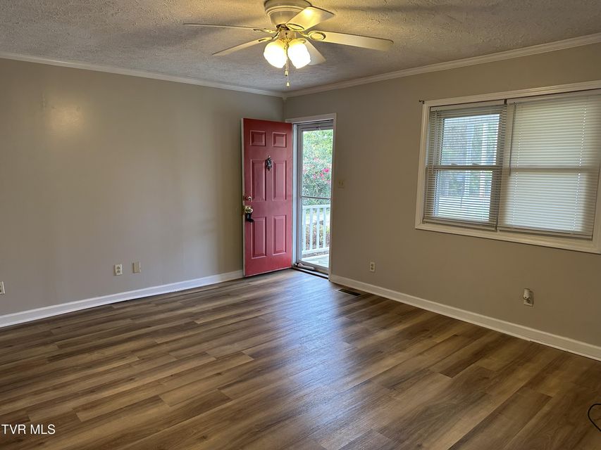 Photo #11: 1213 Glynridge Street