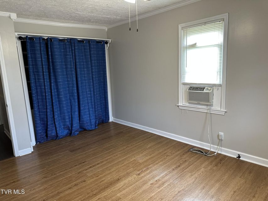 Photo #21: 1213 Glynridge Street