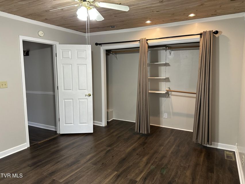 Photo #29: 1213 Glynridge Street