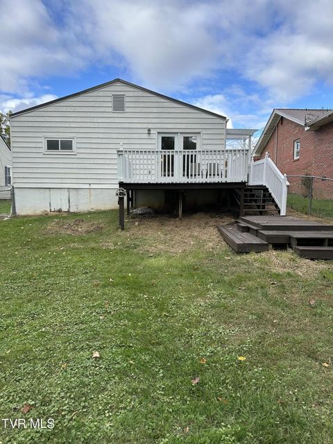 Photo #34: 1213 Glynridge Street