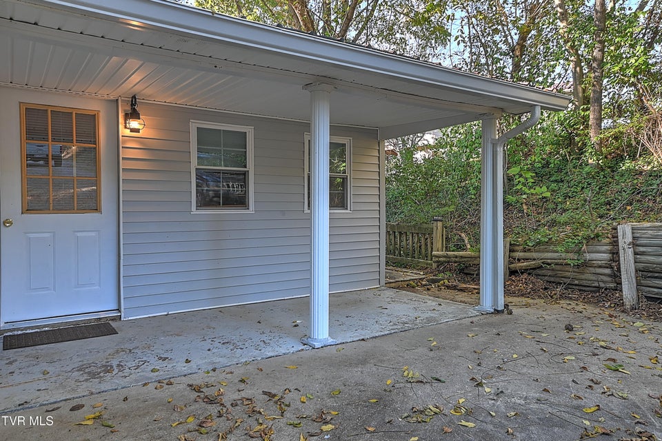 Photo #5: 1117 Old Jonesboro Road