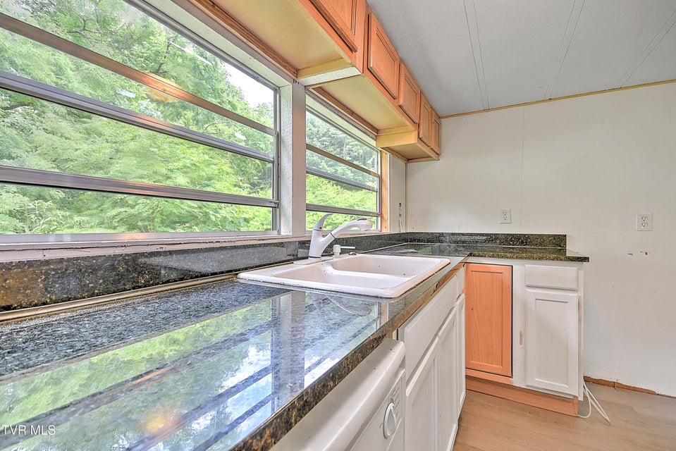 Photo #36: 275 Church Street