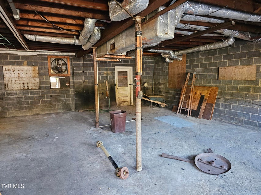 Photo #37: 5239 Us Hwy 421 