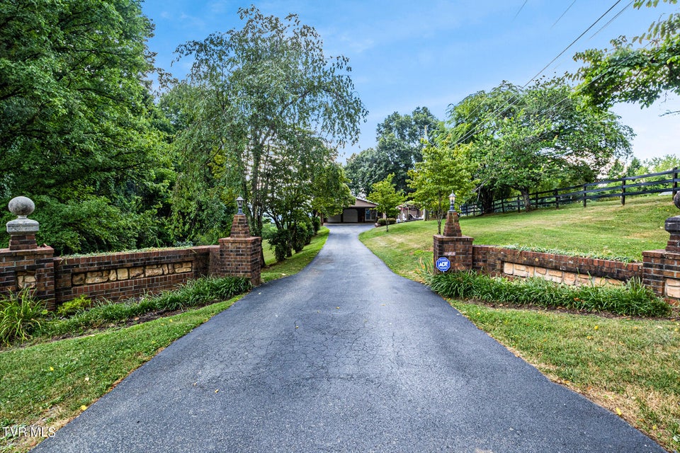 Photo #9: 22500 Young Drive