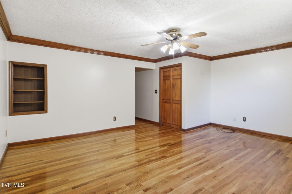 Photo #30: 22500 Young Drive