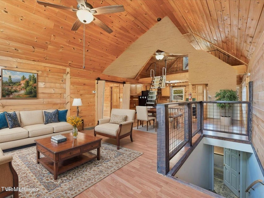 Photo #16: 1721 Taskigi Court