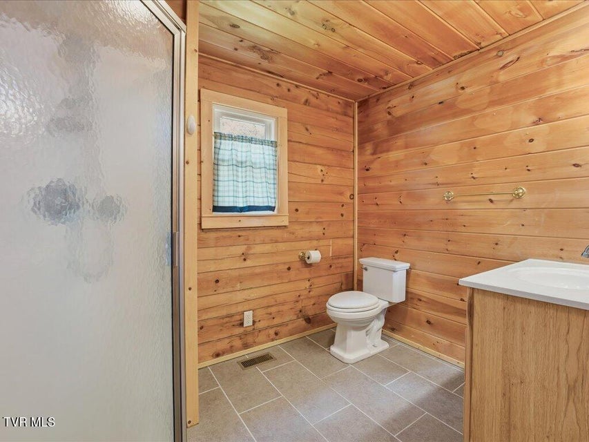 Photo #27: 1721 Taskigi Court