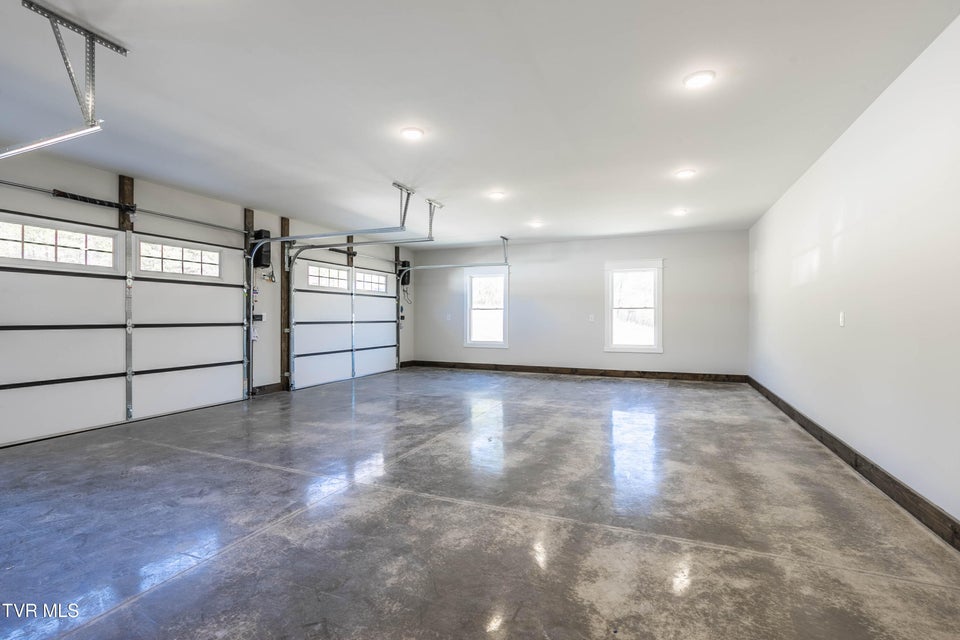 Photo #32: 294 River Pointe Drive