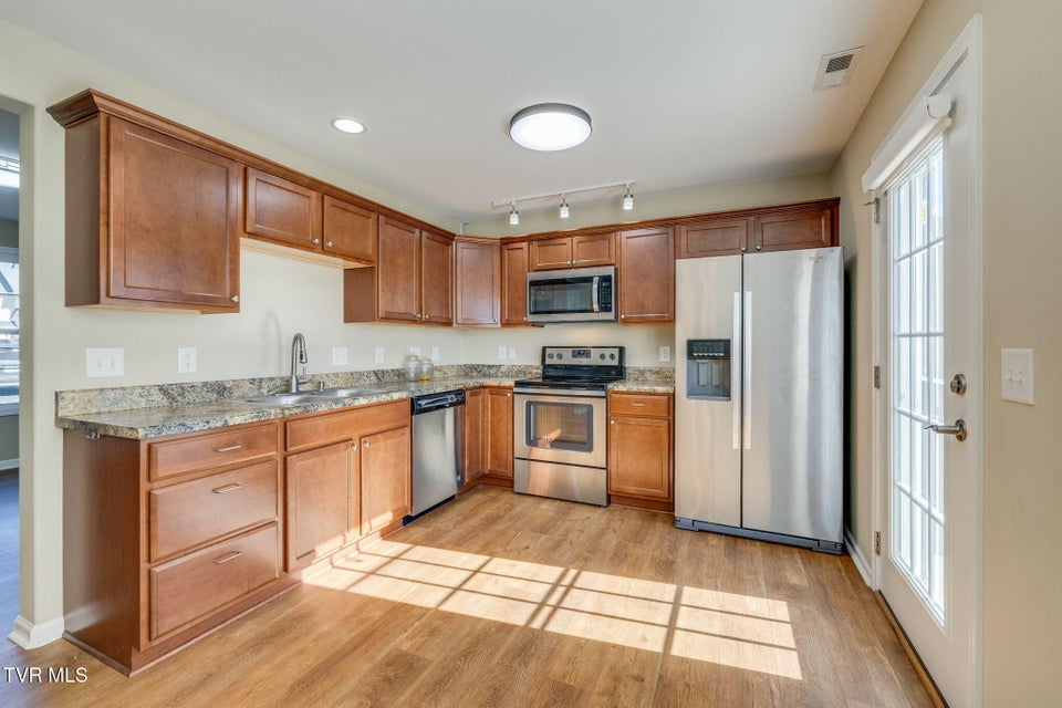 Photo #10: 396 Jonesboro Road