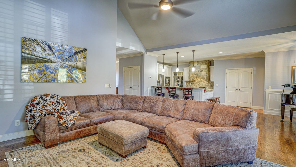 Photo #31: 4 Periwinkle Court