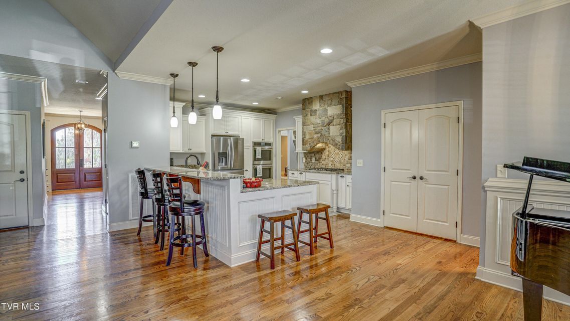 Photo #33: 4 Periwinkle Court