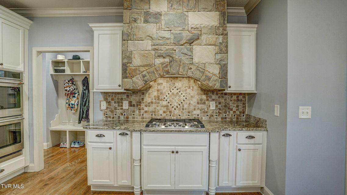 Photo #41: 4 Periwinkle Court