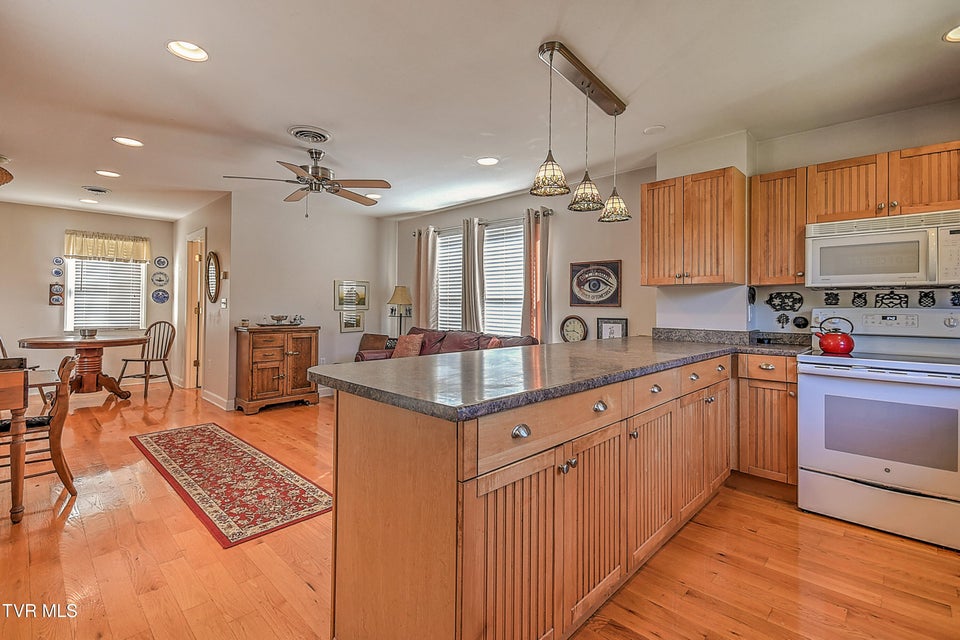 Photo #34: 3389 Highway 126 