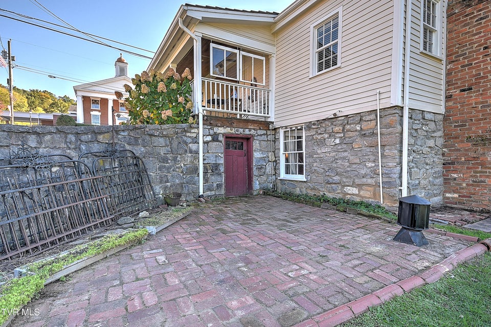 Photo #58: 3389 Highway 126 