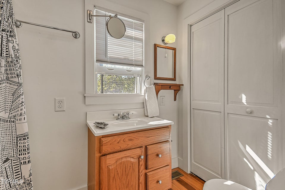 Photo #85: 3389 Highway 126 