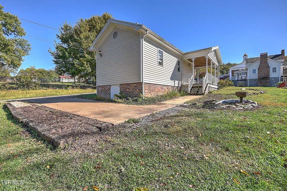 Photo #87: 3389 Highway 126 