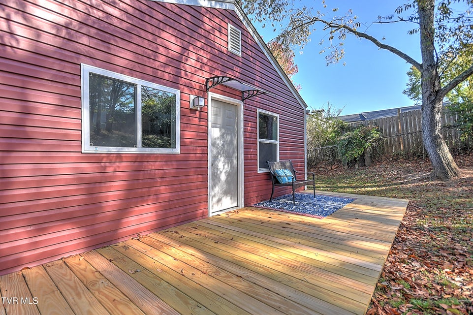 Photo #35: 2228 Bay Street