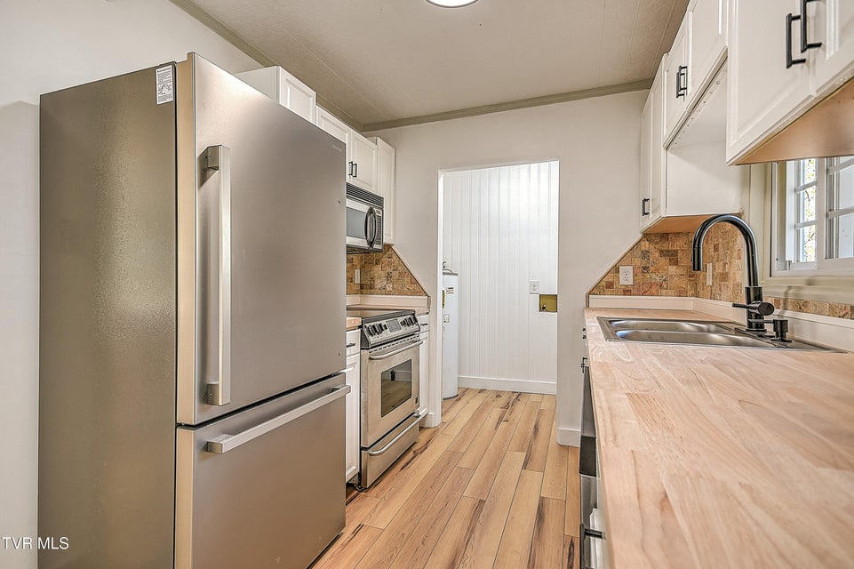 Photo #20: 163 Pendleton Road