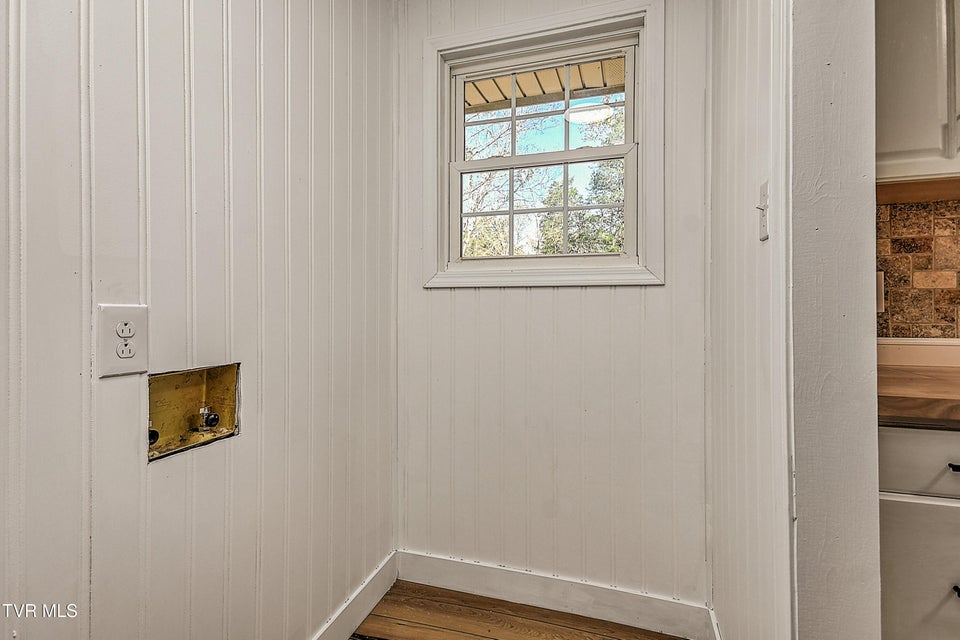 Photo #27: 163 Pendleton Road