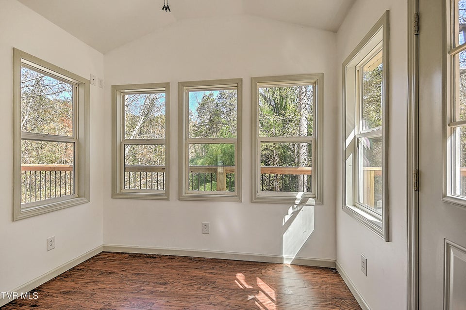 Photo #28: 163 Pendleton Road