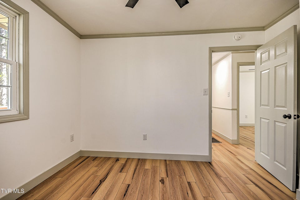 Photo #33: 163 Pendleton Road