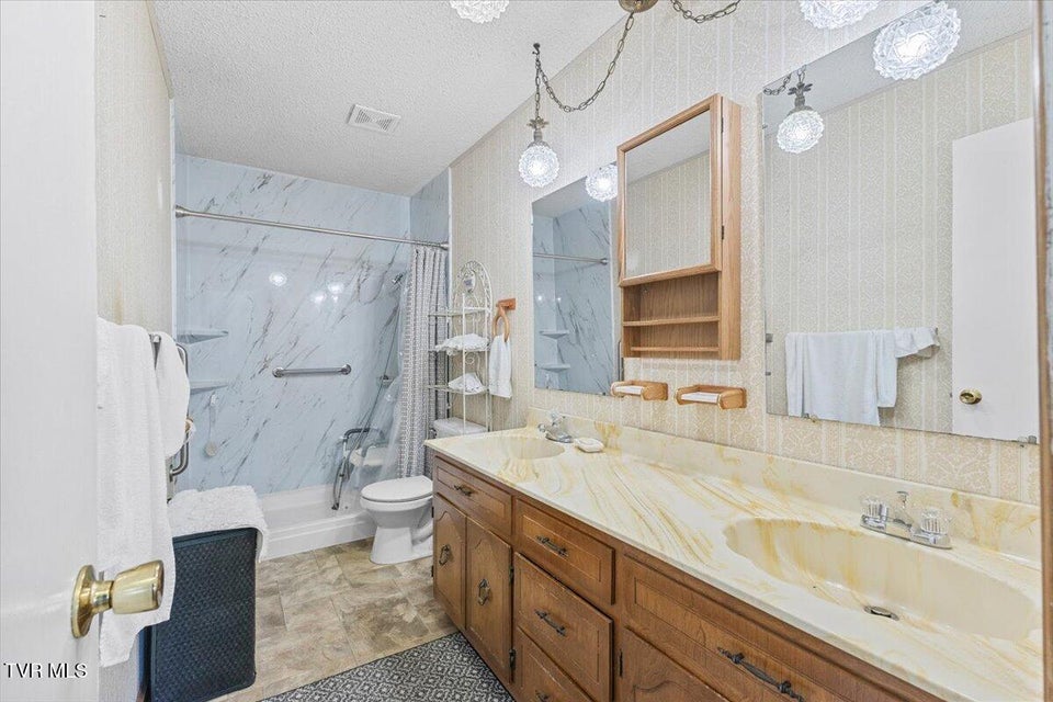 Photo #25: 131 Eldridge Drive