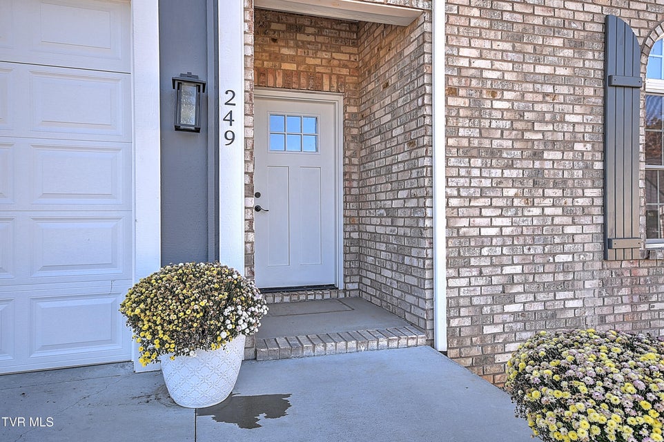 Photo #6: 249 Oak View Circle