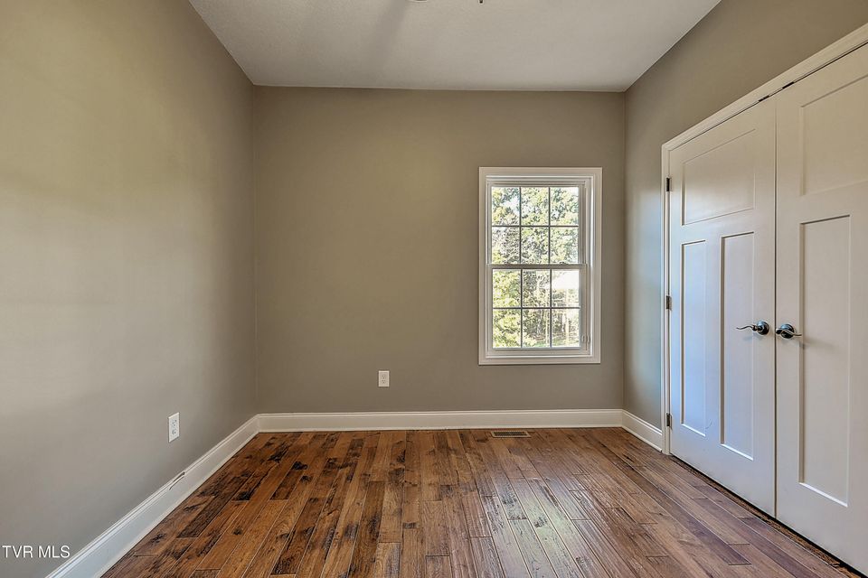 Photo #44: 249 Oak View Circle