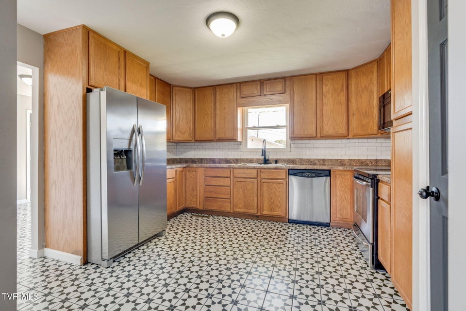 Photo #8: 514 Spruce Street