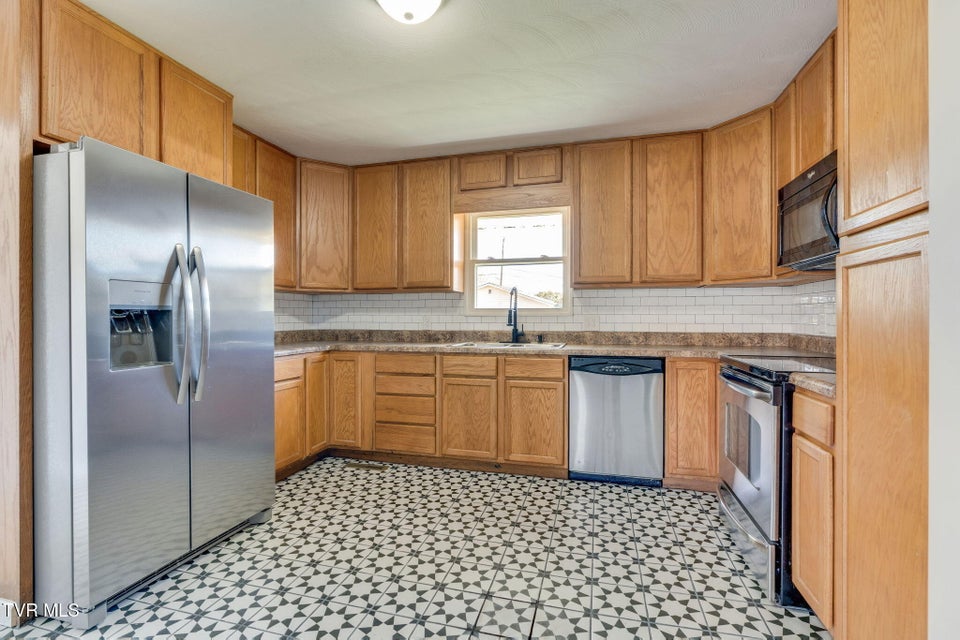 Photo #9: 514 Spruce Street