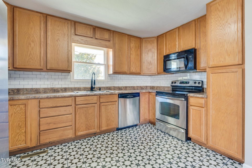 Photo #10: 514 Spruce Street