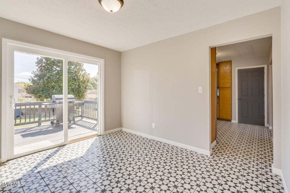 Photo #12: 514 Spruce Street