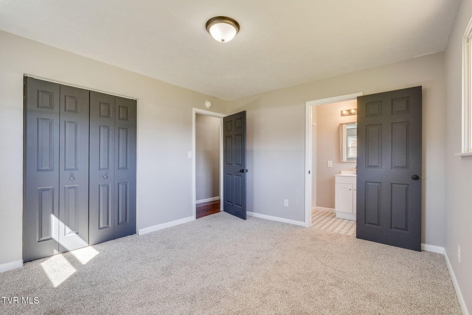 Photo #15: 514 Spruce Street