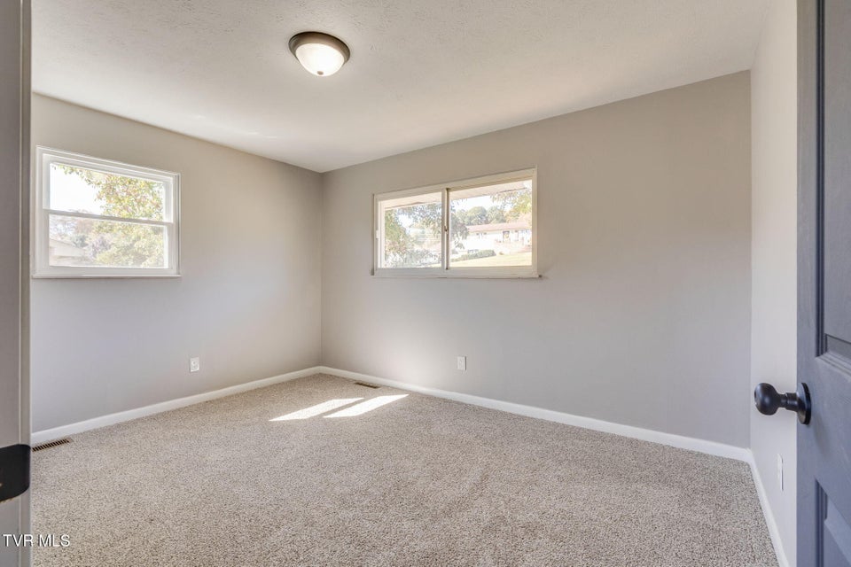 Photo #17: 514 Spruce Street