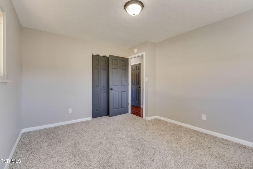 Photo #18: 514 Spruce Street