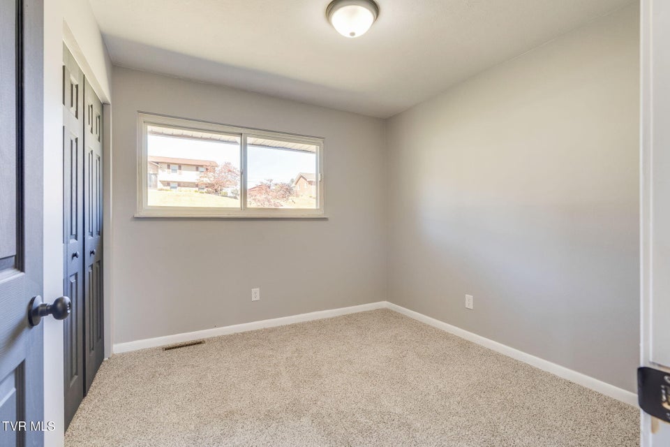 Photo #20: 514 Spruce Street