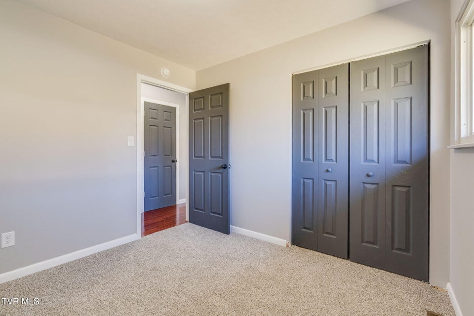 Photo #21: 514 Spruce Street