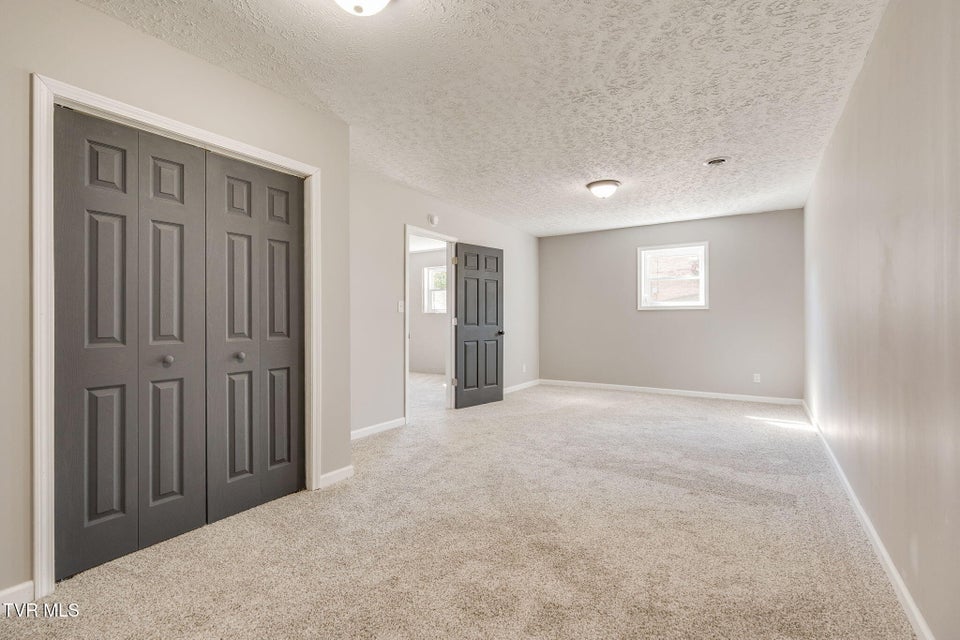 Photo #29: 514 Spruce Street