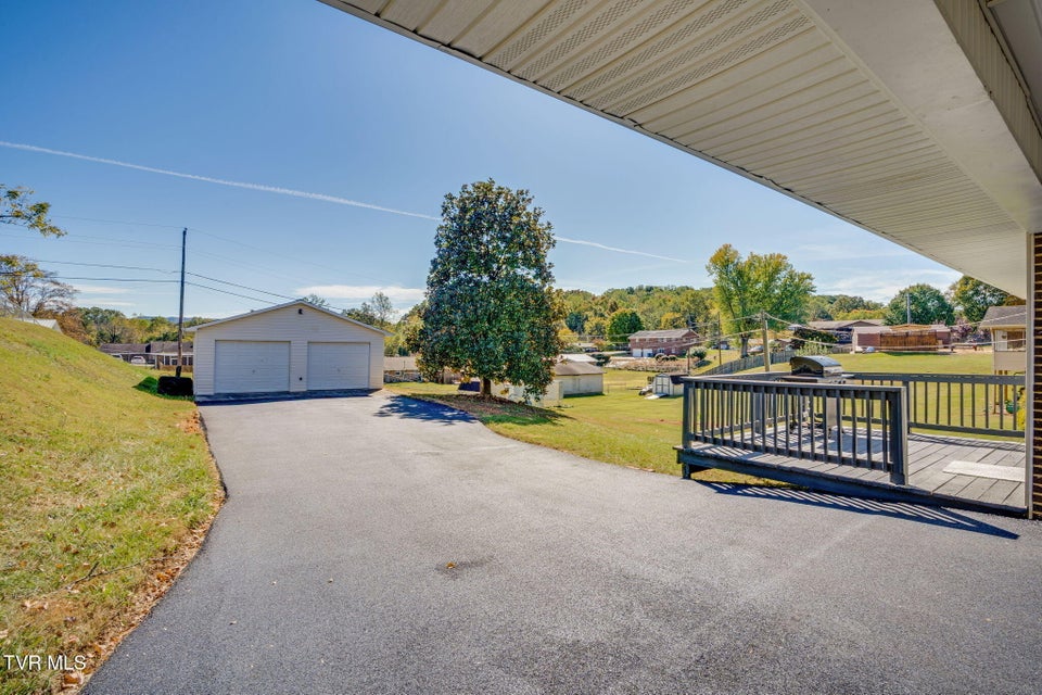 Photo #31: 514 Spruce Street