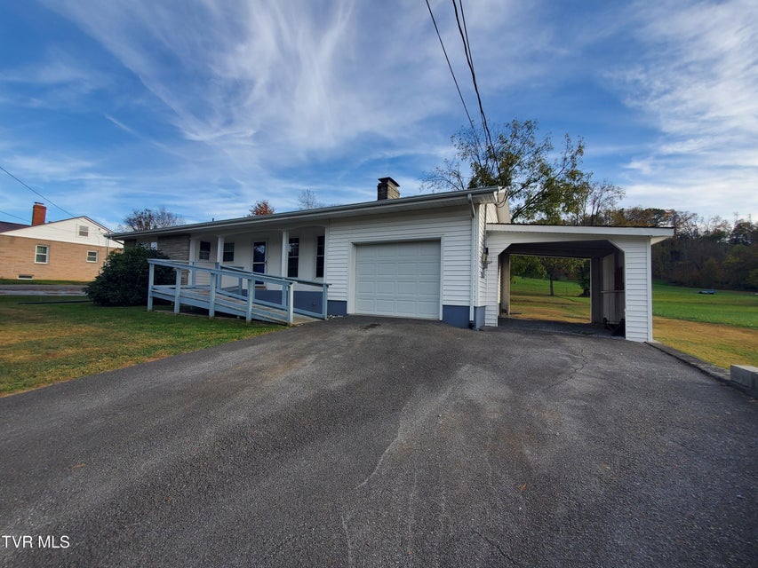 Photo #65: 512 Cloudland Drive