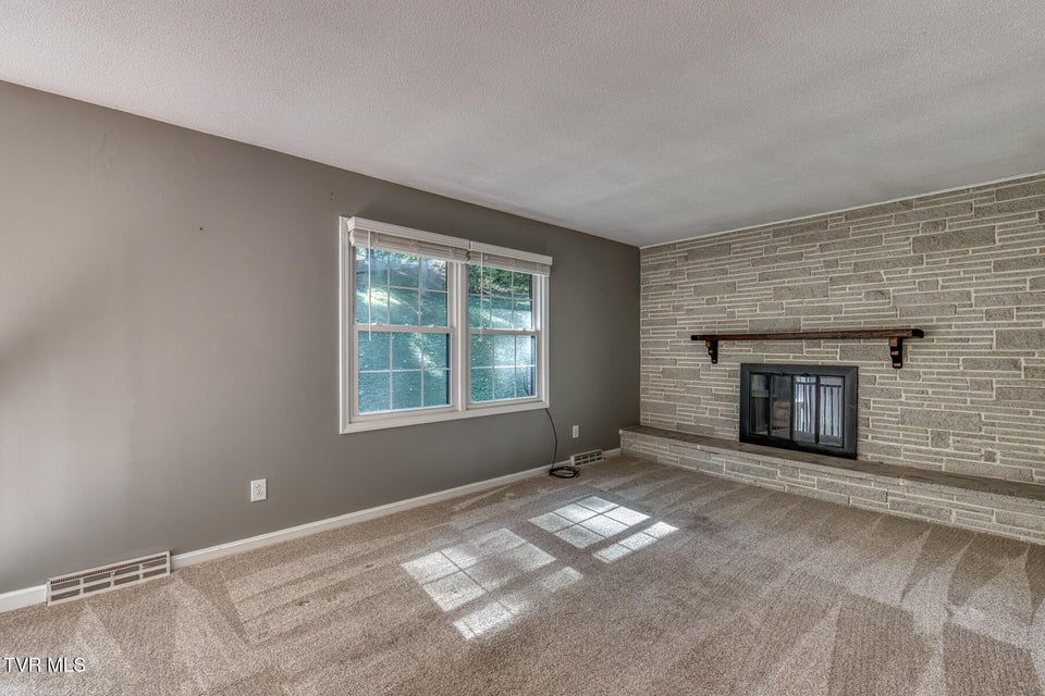 Photo #2: 1735 Charlotte Drive