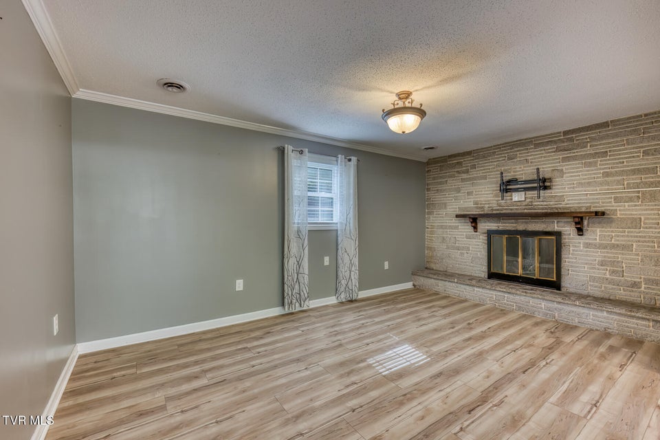 Photo #29: 1735 Charlotte Drive