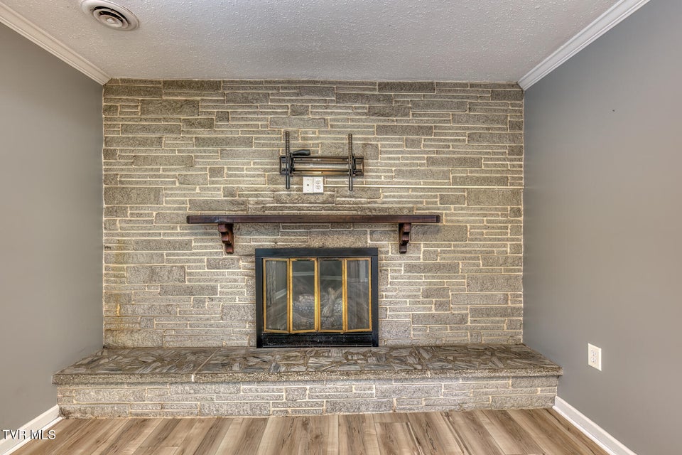 Photo #32: 1735 Charlotte Drive