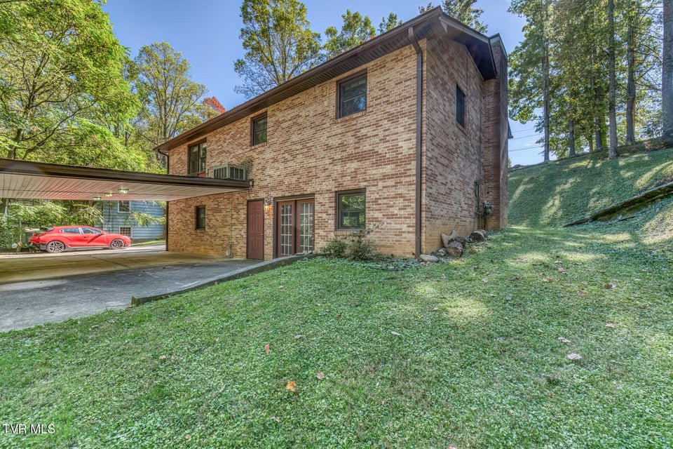 Photo #48: 1735 Charlotte Drive