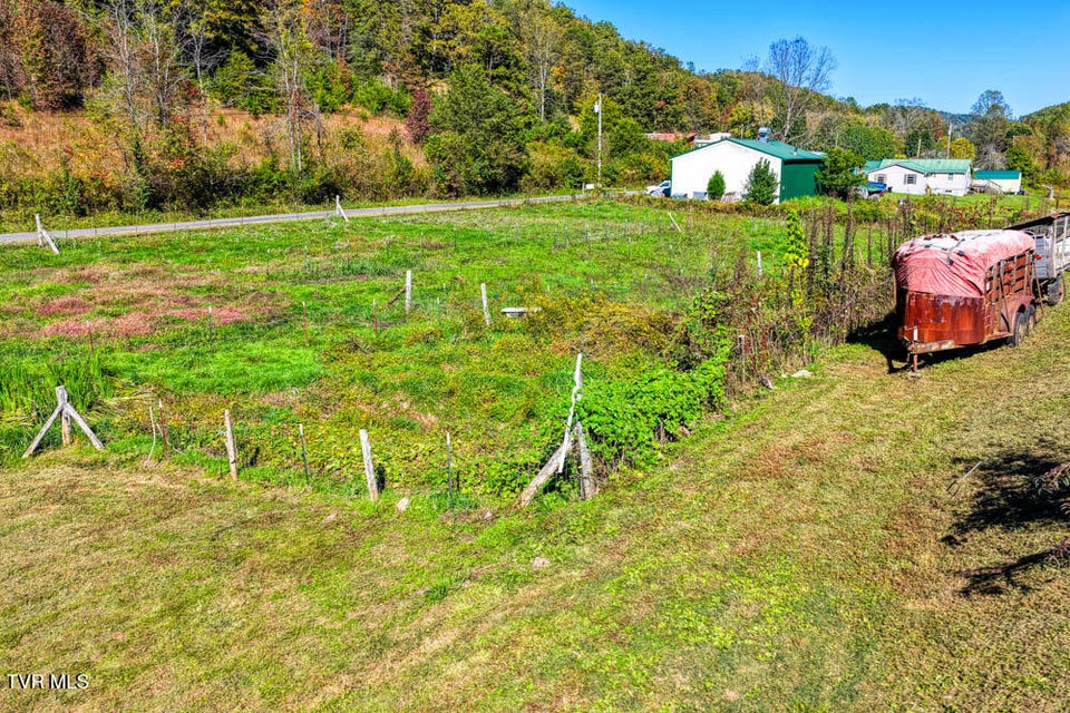 Photo #34: 385 Sulphur Springs Road