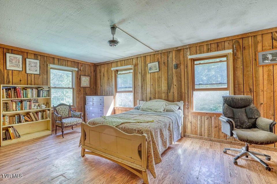 Photo #17: 385 Sulphur Springs Road