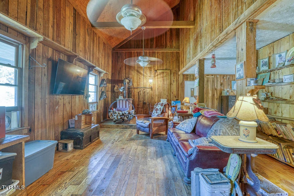 Photo #7: 385 Sulphur Springs Road