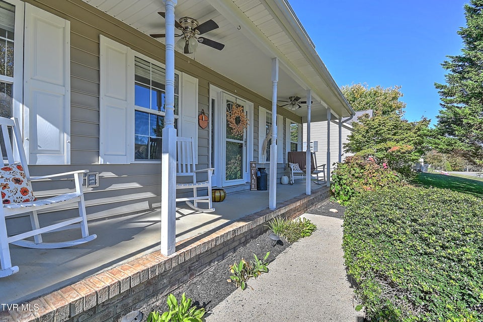 Photo #4: 311 Leslie Court