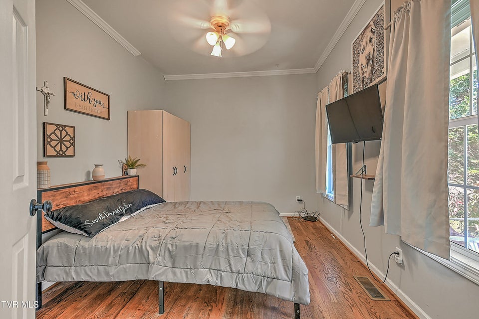 Photo #8: 311 Leslie Court